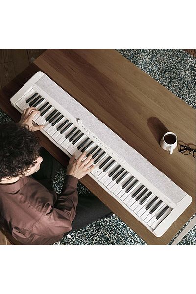 Casio لوحة مفاتيح رقمية Casiotone CT-S1-76WE مكونة من 76 مفتاحًا باللون الأبيض