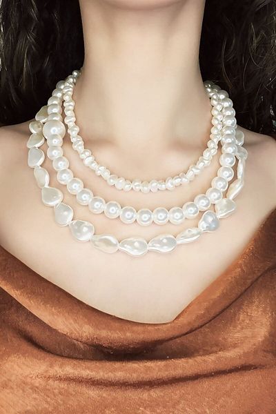 Sose Moda تصميم قلادة اللؤلؤ الأبيض اللون
