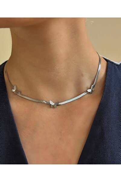 Ressia قلادة على شكل فراشة من حجر الزركون