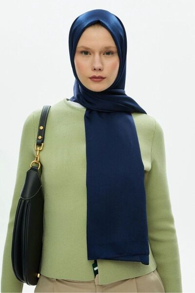 hijabchi شال فستان سهرة حريري لامع باللون الأزرق الداكن - تصميم جانجان