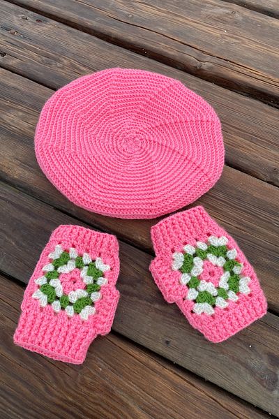 Mila Pink Hand Knitted Double Sided Beanie Gloves Set