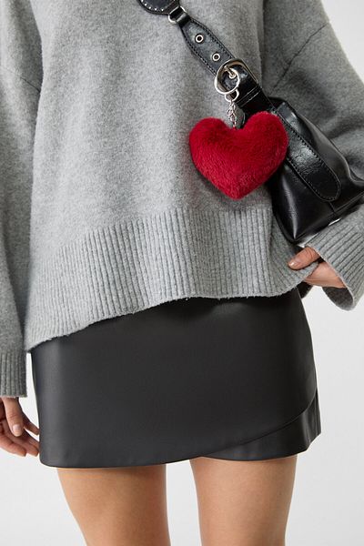 Stradivarius Faux fur heart charm