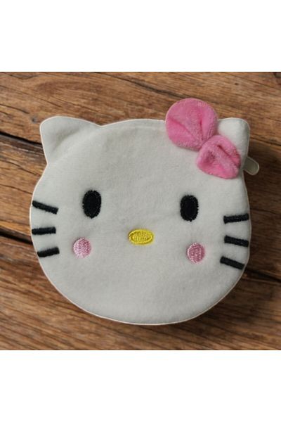 nihonwosekai Sanrio Hello Kitty Medium Plush Wallet