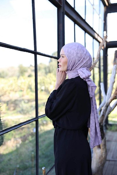 İpekhan Τριγωνικό σχέδιο Silky Jacquard Shawl Hyacinth 9005-27