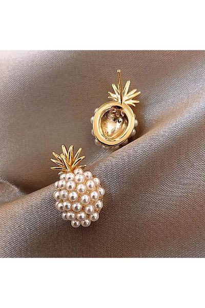 MEECY Pineapple Pearl Earrings