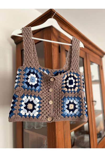 Quezzquality Hand Knitted Square Motif Suspender Blouse