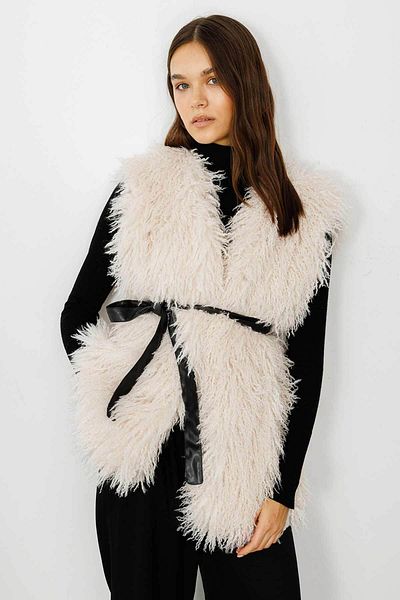 Hooopstore Selection Fluffy Feather Ecru Vest