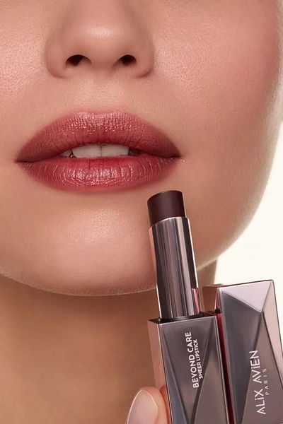 Alix Avien Beyond Care Sheer Lipstick 907 - Glossy Espresso - Intense Moisturizing Nourishing Effect - Glossy Lipstick