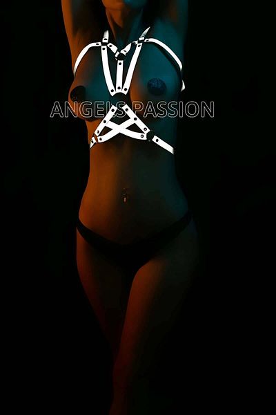 Angels Passion Λευκό ανακλαστικό λουρί στήθους για χορευτές