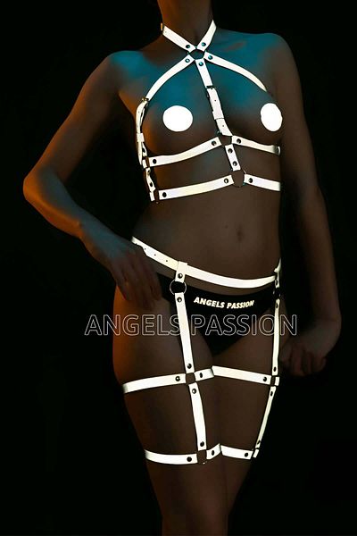 Angels Passion Elegant Garter Harness Set with Reflector
