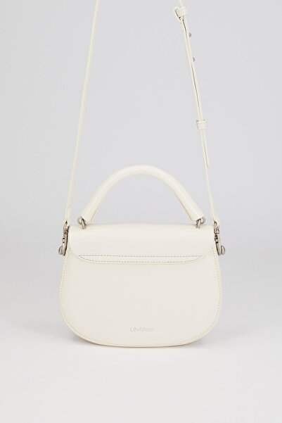 Levidor Beyaz Kalp Aksesuarlı El Çantası