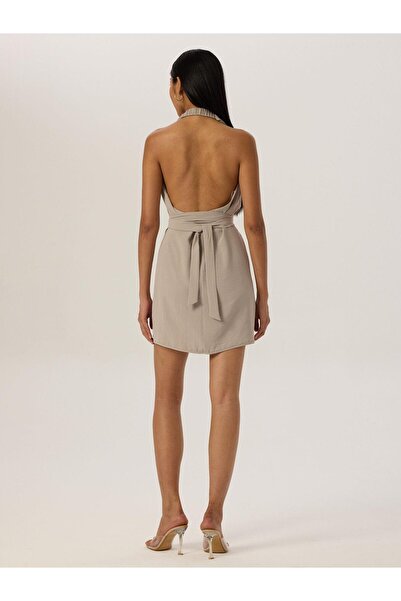 RİVUS Gray Short Dress - Low-Cut Front and Hanging Neck