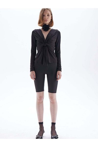 RİVUS Blouse with Twist Detail on the Front - Black