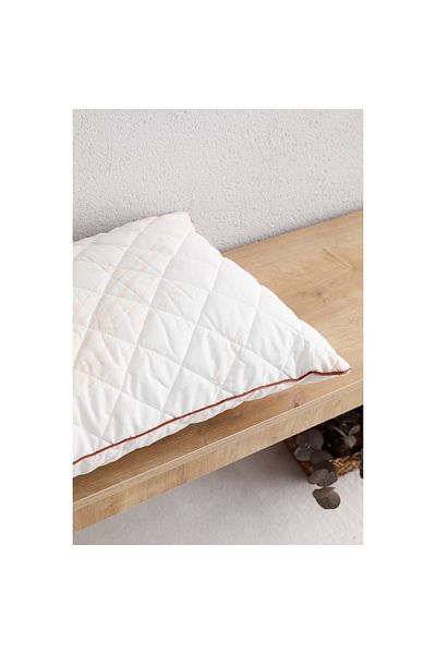 Yumoş Quilted Bamboo Pillow - Piping Design
