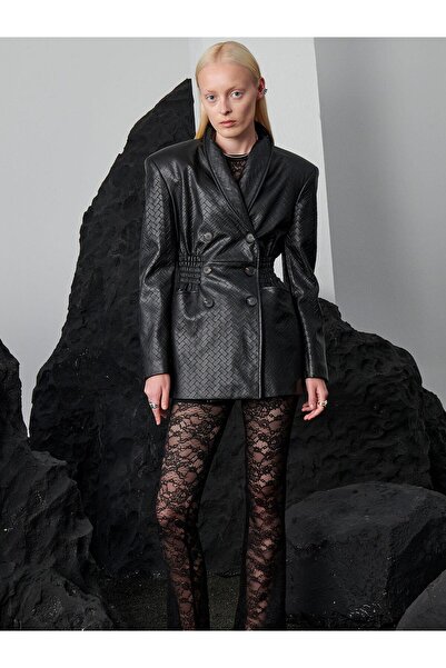 RİVUS Beli Oturtmalı ve Düğmeli Vegan Örgü Deri Ceket - Siyah