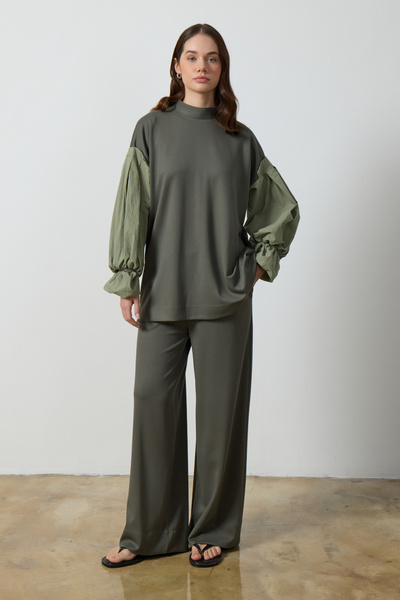 Birgül Bektaş Haki Büzgülü Kol Detaylı Pantolon Takım