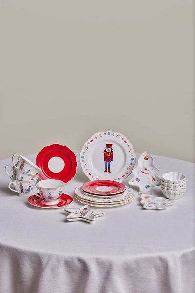 Karaca New Year Nutcracker 20 Piece Breakfast Set for 4 People