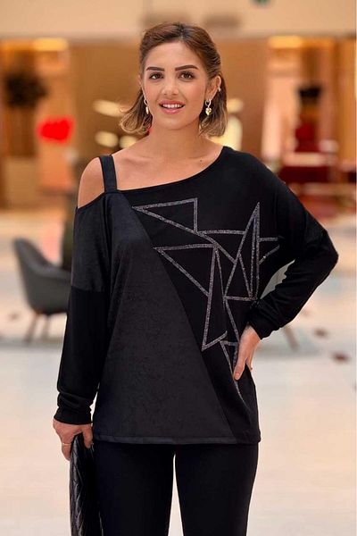 Nevin Kaya Moda Bluză neagră cu un singur umăr