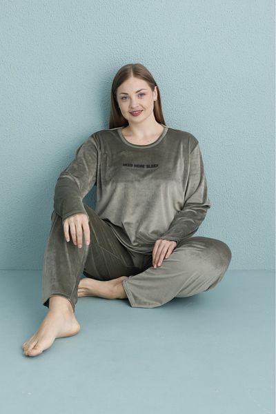MEBA Women's Velvet Need More Sleep Printed Plus Size Pajamas Set