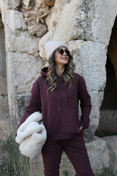 bytugcekaya Σετ φόρμας με κουκούλα σε καφέ σοκολάτα