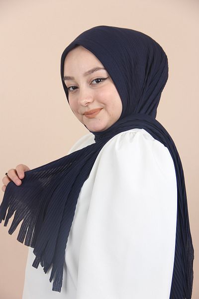 Sima شال أزرق داكن بتصميم مطوي عملي