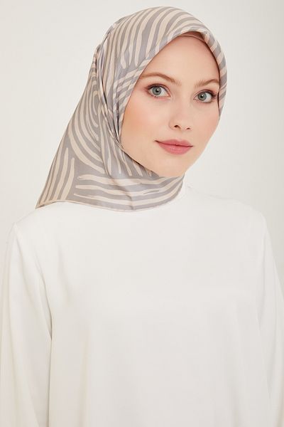 Belli 02 Μεταξωτό μαντήλι Twill με καμπάνα 4010D