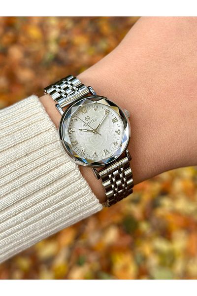 Homies Silver Color Stainless Steel Band Women's Wristwatch