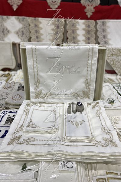 ZGNHome Σετ σερβιτόρου 19 τεμαχίων 6 ατόμων Κεντημένο Οθωμανικό Μπεζ Αμερικάνικο