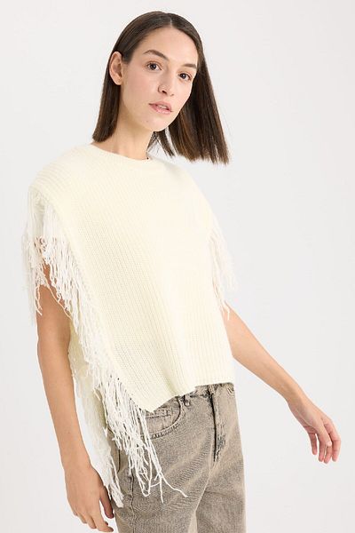 DeFacto Neujahrs-Themen-Thessaloniki-Strickpullover mit Quasten und Rundhalsausschnitt E5568AX24CW
