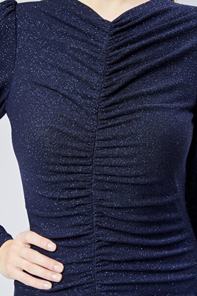 Asees Ön Büzgü Detaylı Simli Abiye Elbise