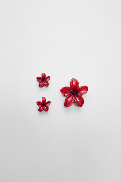 Stradivarius 3-Piece Floral Hair Clip Set