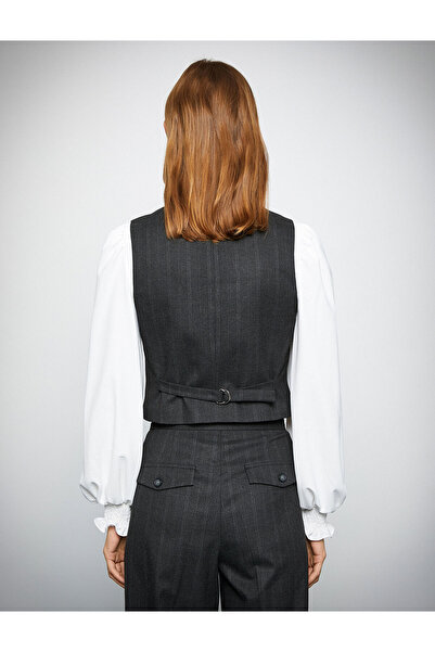 Koton Melis Ağazat X - U Yaka Cep Detaylı Crop Blazer Yelek