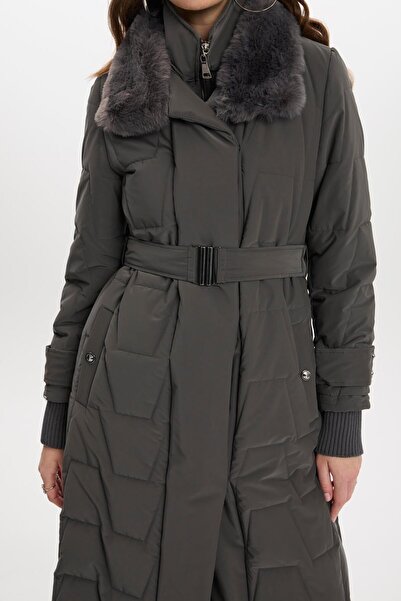 Zühre Smoked Puffer Coat with Fur Collar and Belt Detail 12764