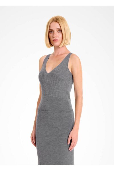 Knitss Πλεκτό μπλουζάκι με λαιμόκοψη V από μαλλί Merino