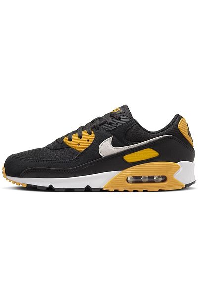New nikes black online