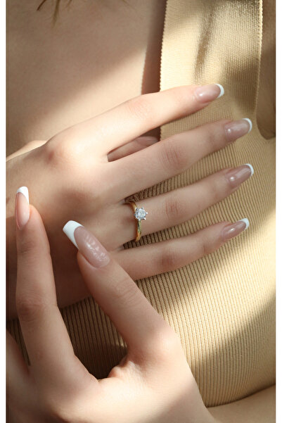 Kuyumcum 14 Ayar Altın Éclat Tektaş Yüzük, Anneye Eşe Sevgiliye Hediye