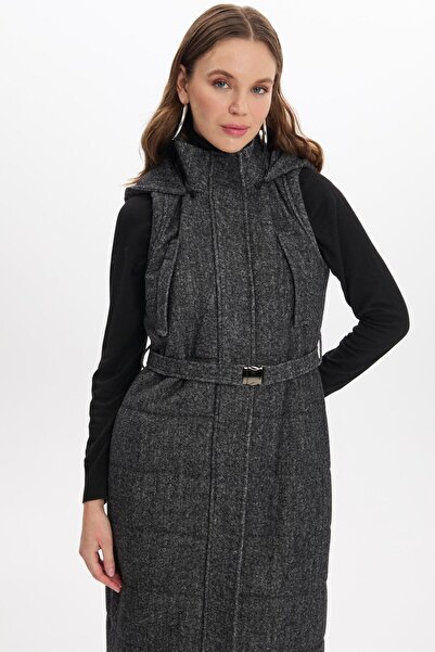 Zühre Anthracite Vest with Hooded Pocket Detail Y-0087