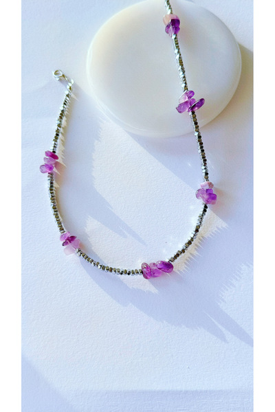 jewine studio قلادة من الهيماتيت والجمشت - أناقة الحجر الطبيعي