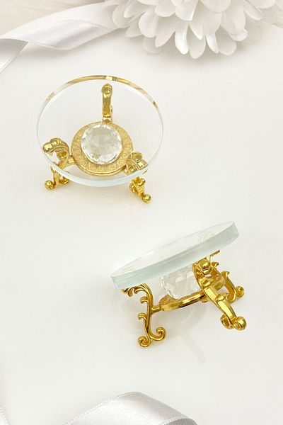 ZEYMERADE Gold 2-Piece Glass Ring Riser and Groom Coffee Presentation Tray