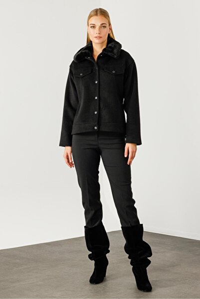 Moda İlgi Modailgi  Yakası Kürklü Önden Kapamalı Kısa Kaşe Kaban Siyah