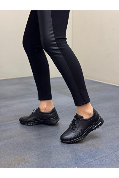 DİVA Μαύρα γυναικεία casual παπούτσια με Δερμάτινο κορδόνια