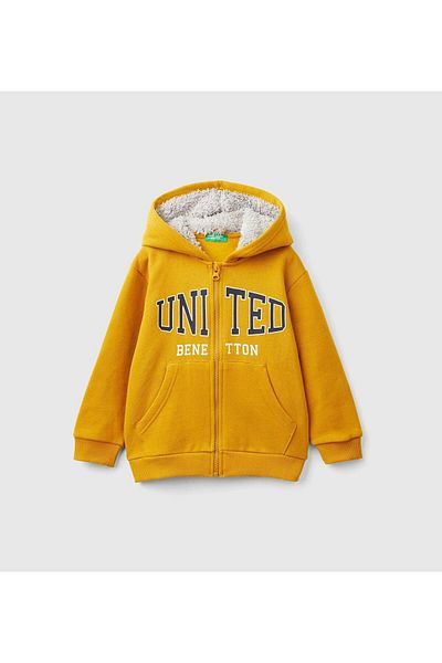 United Colors of Benetton Суичър с качулка с обикновена кройка и бродирано лого в горчица вляво на гърдите