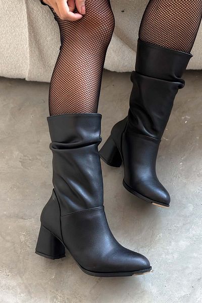 Shoebutik Γυναικείες μπότες Brenda Μαύρες Δερμάτινες Loose Cut χωρίς φερμουάρ