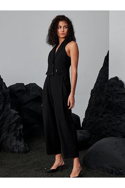 RİVUS Sleeveless Jacket Collared Buttoned Waist Low-Cut Stylish Jumpsuit -Black