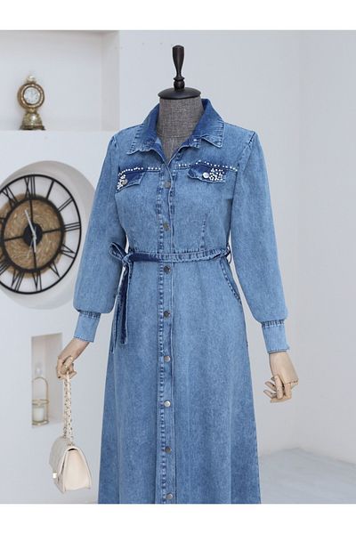 Modamorfo Jeanskleid mit Steindetails und Knöpfen – Indigo