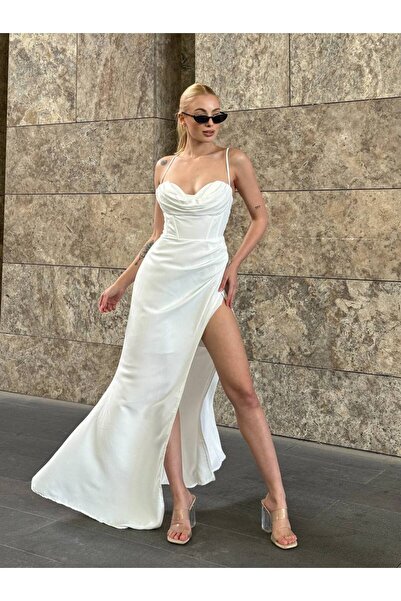 nikamoda Göğüs Drapeli Sırt Dekolteli  Yandan Yırtmaçli İp Askılı Elbise