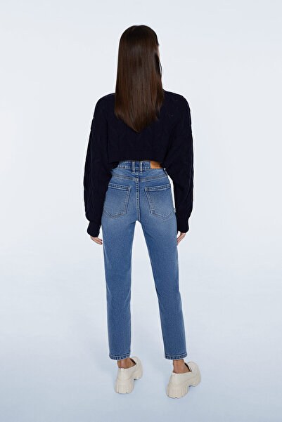 Stradivarius Slim Fit Mom Jean