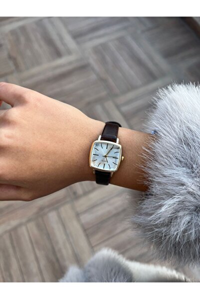 İnogge ساعة يد نسائية من الجلد بتصميم مربع بيضاوي باللون الأسود