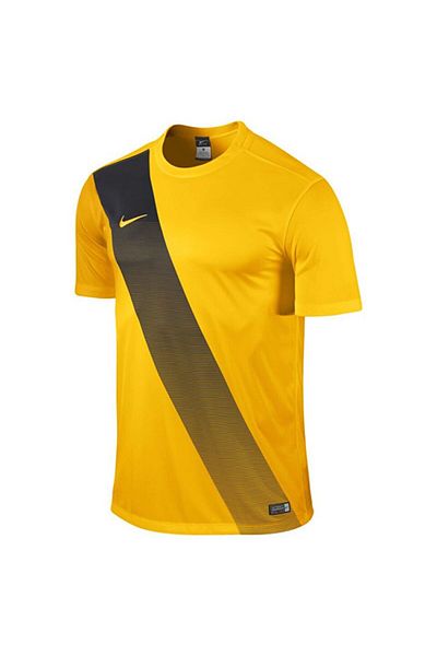 Nike t shirts at low price hot sale