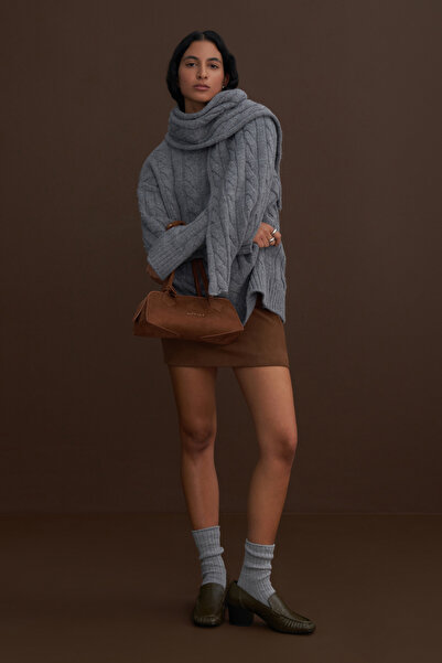 Mathilda Store Gri Leta Örgü Detaylı Atkılı Oversize Kazak